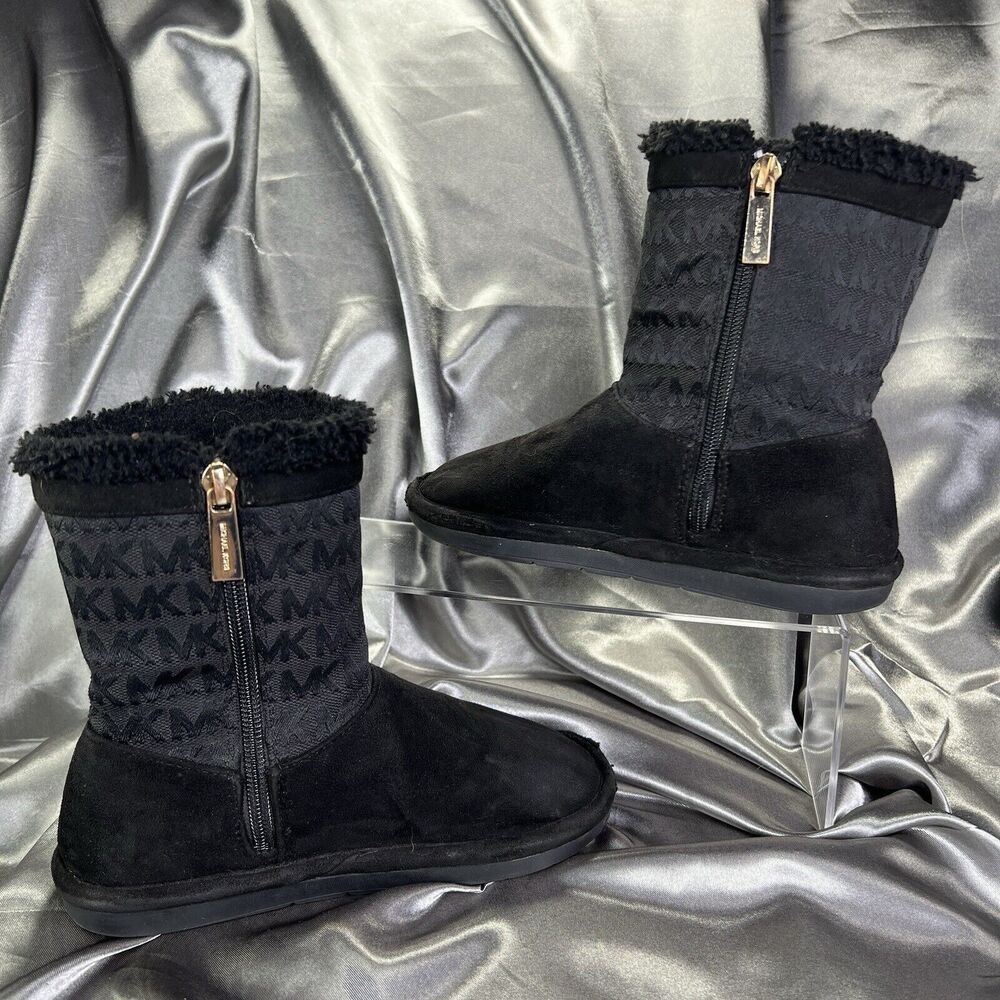 Michael Kors‎ Yancy Faux Fur Boots Booties Girls 13 Black / Gold MK Logo Winter - Picture 10 of 14